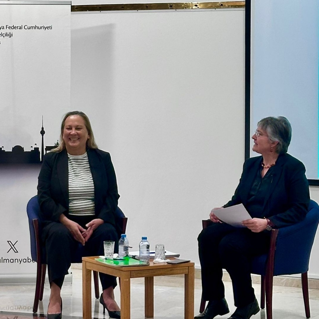 Academic Talk: “On Students and Professors